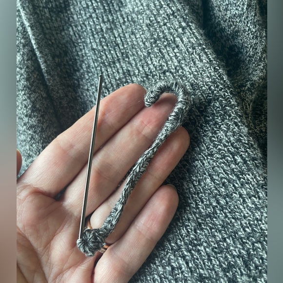 Margaret O’Leary cashmere sweater cardigan & sweater pin, 100% cashmere 🆕 - Picture 9 of 9